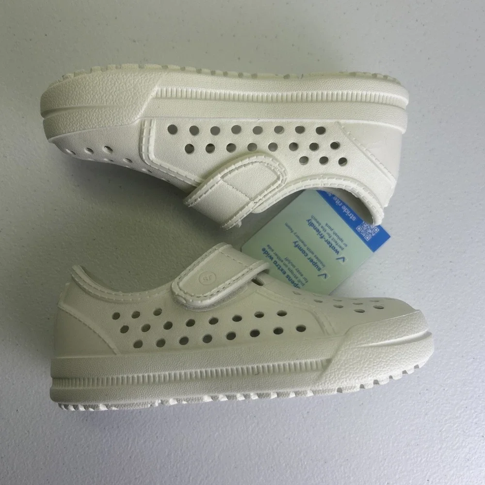 Stride Rite 360 Zain Toddler Water Shoes Sandal Size 8M Stone Off White NWB
